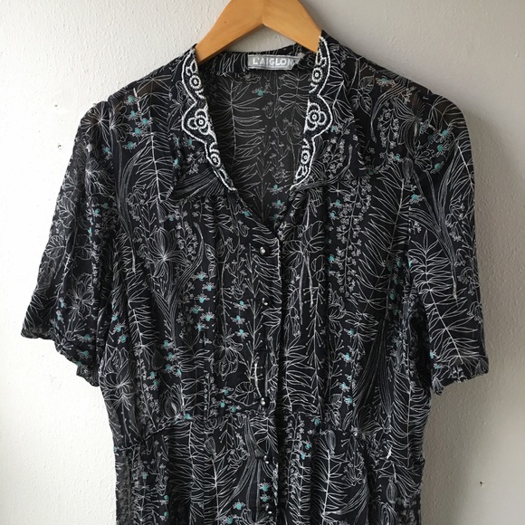 Vintage Sheer Embroidered Dress with Belt. Size 8/10 - Picture 3 of 8